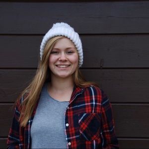 Meet your Posher, Caitlyn